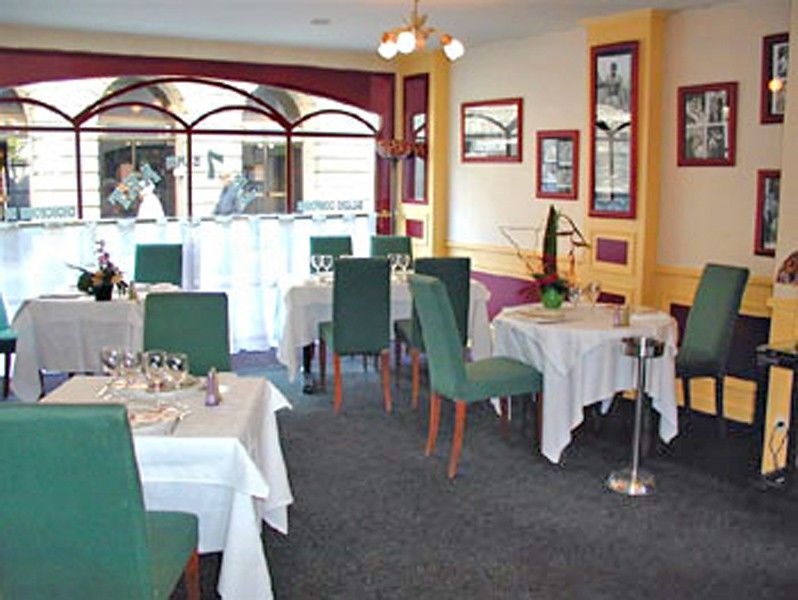 Hotel De Brunville & Spa Байо Ресторан фото